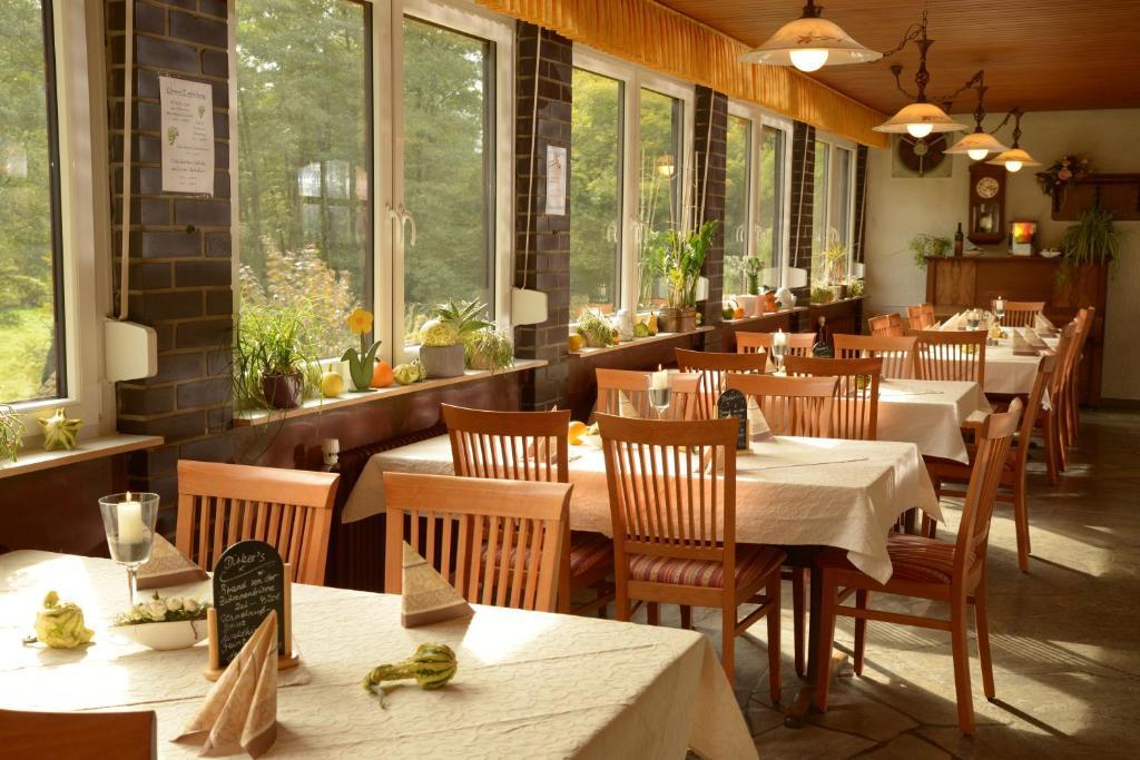 Hotel Waldhaus Меспелбрун Екстериор снимка