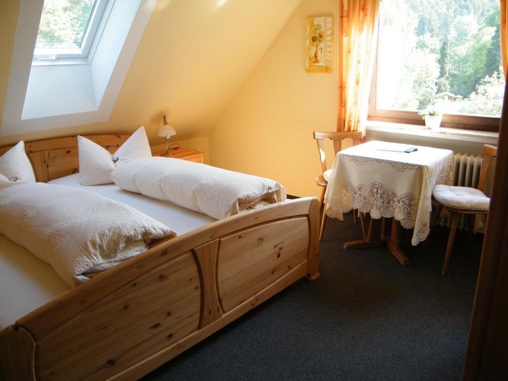 Hotel Waldhaus Меспелбрун Стая снимка